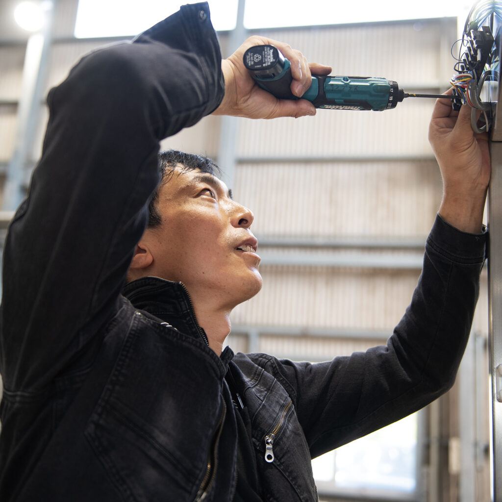 木村 晴生 作業中